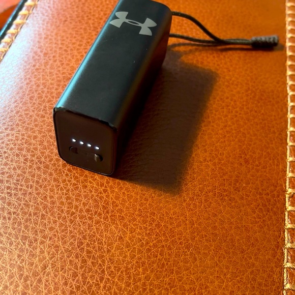 NEVER USED JBL X Under Armour waterproof sport earbuds - Picture 4 of 7